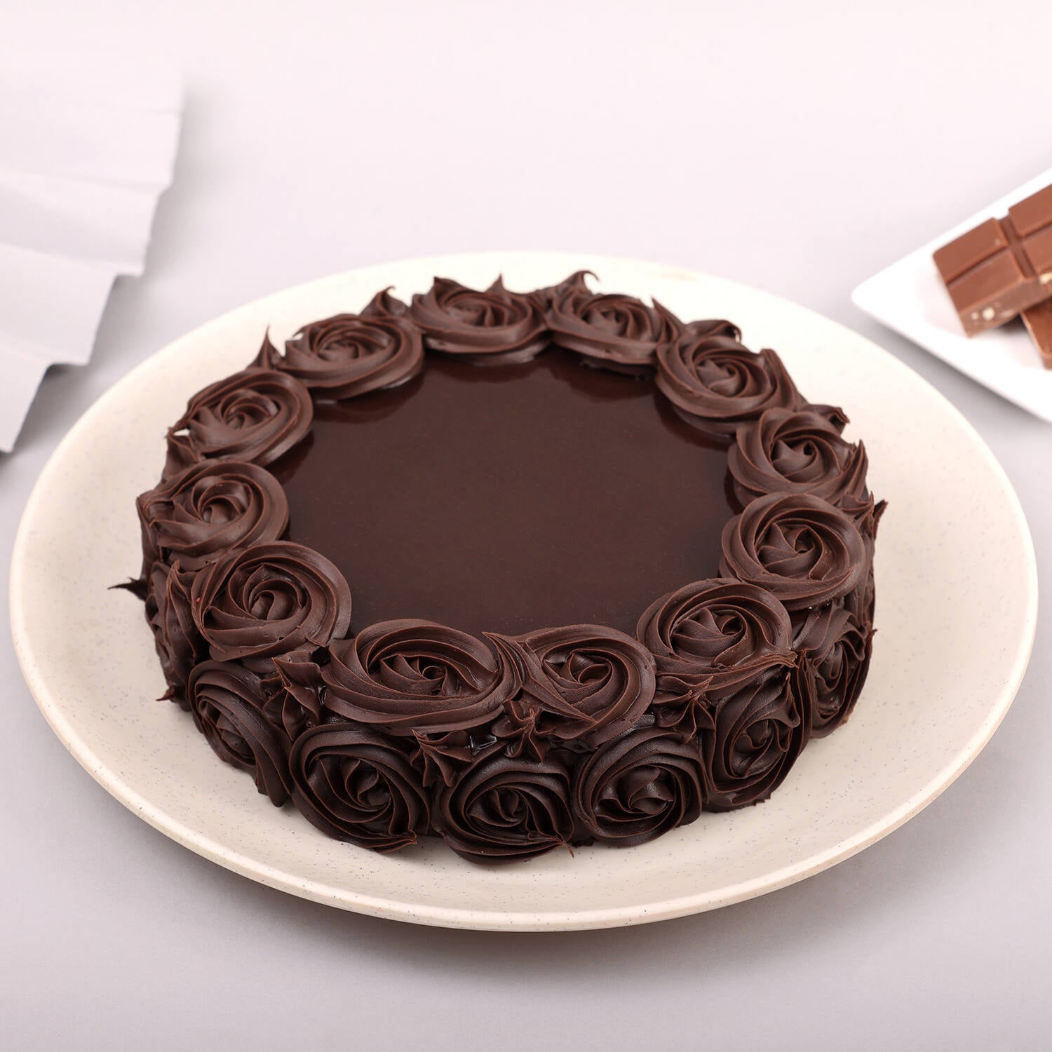 1 kg Chocolate Rose Cake