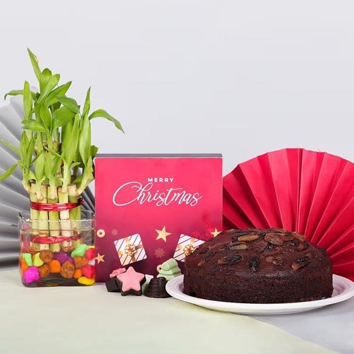 Merry Christmas Dry Cake Hamper