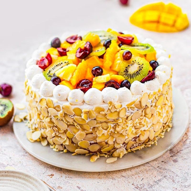 Crunchy And Juicy Fruit Cake