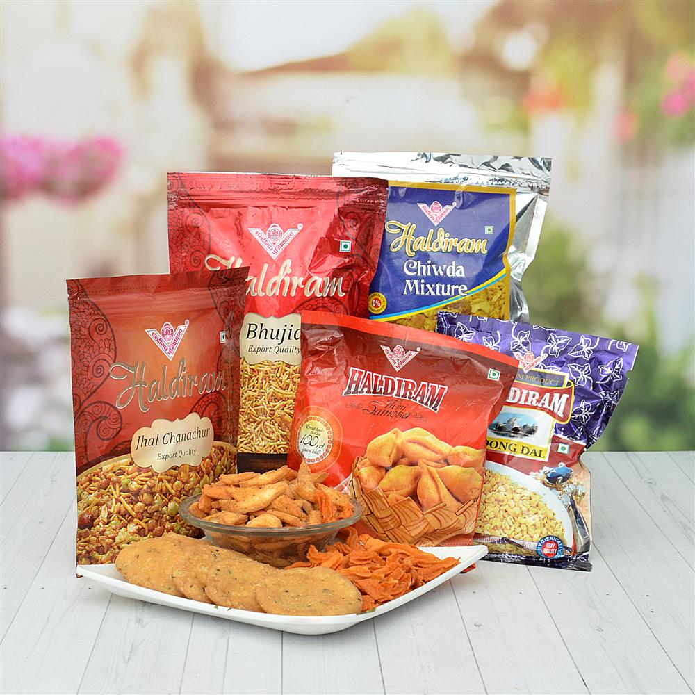 Haldiram Namkeen Hamper