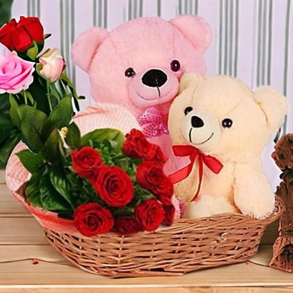 Red Roses With Teddy Love