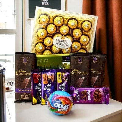 Ferrero Rocher N Bunch Of Chocolates Hamper