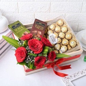 Rosy Temptation Rocher Hamper